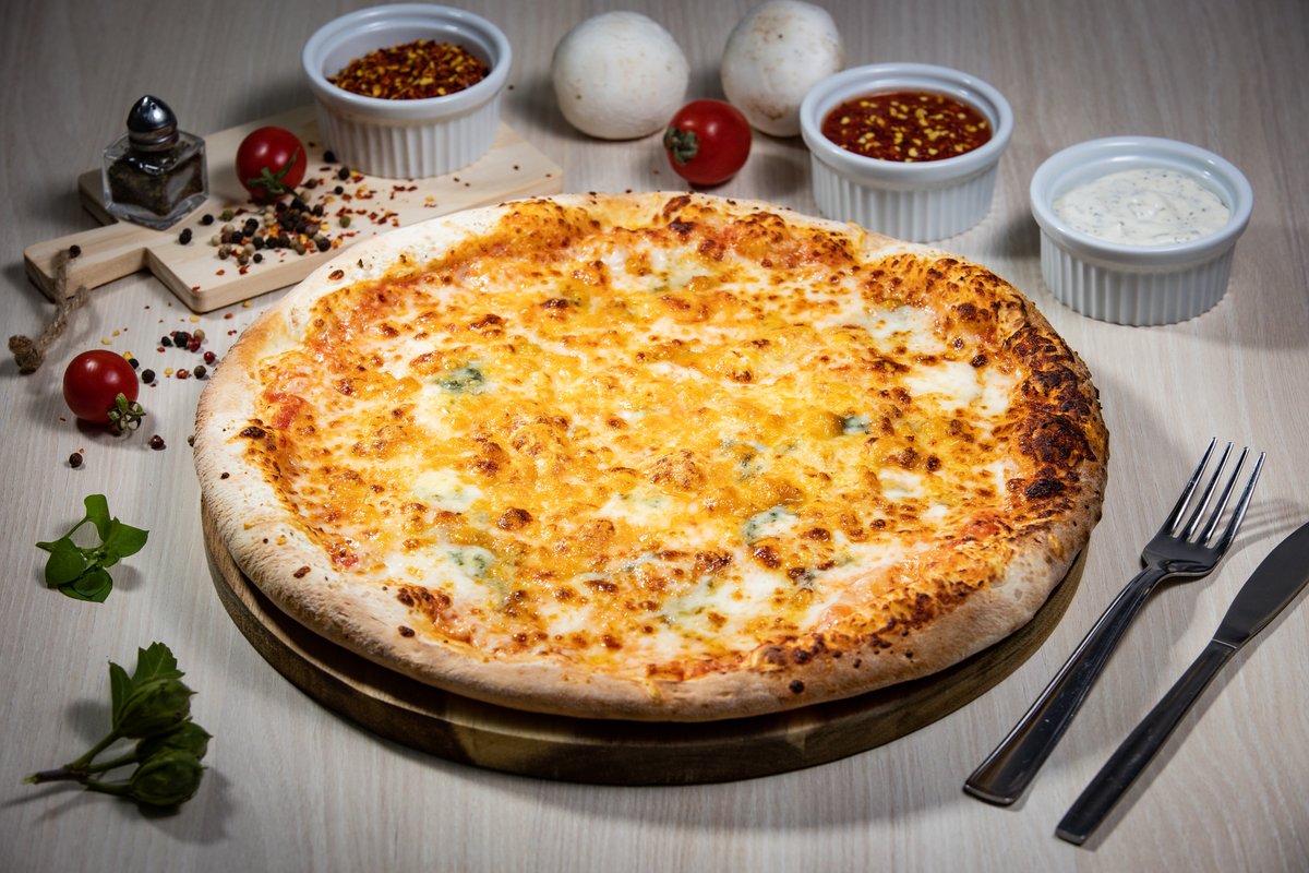 Pizza Quattro Formaggi Ø 30cm