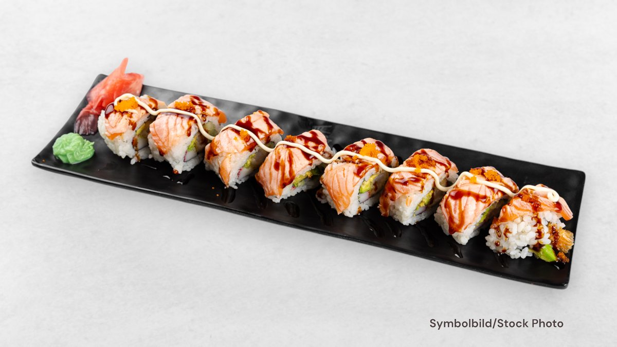 Spicy Salmon Roll 🌶️
