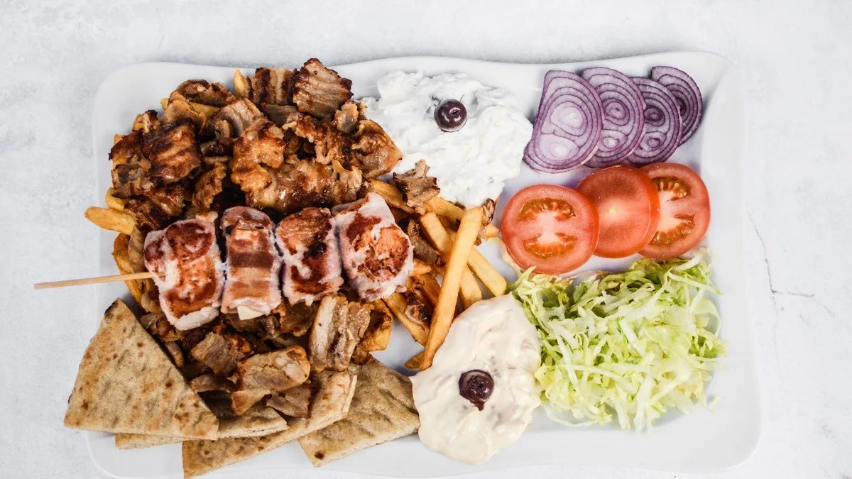 Souvlaki Gyros mixtallrik