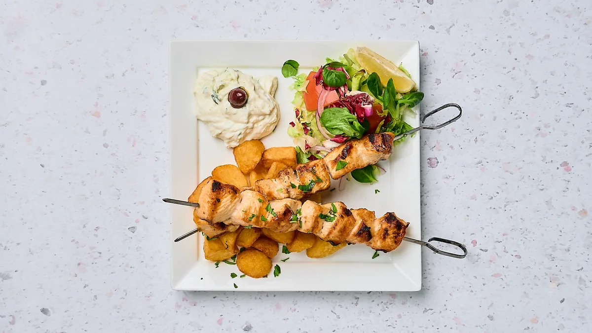 Souvlaki-tallrik (kyckling and bacon)