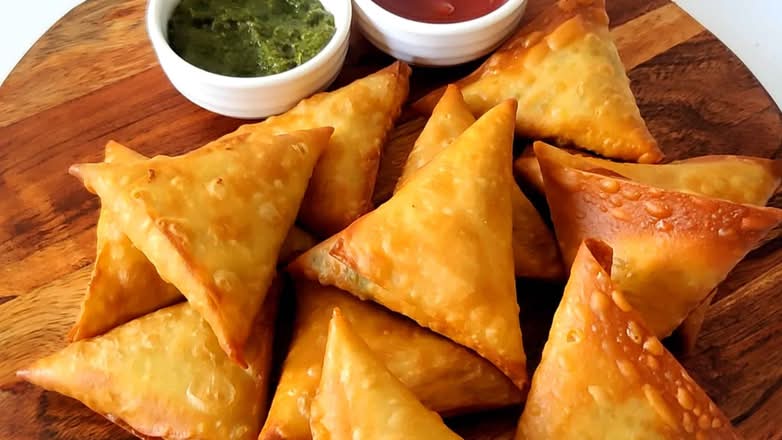 Veggie Samosa (2)