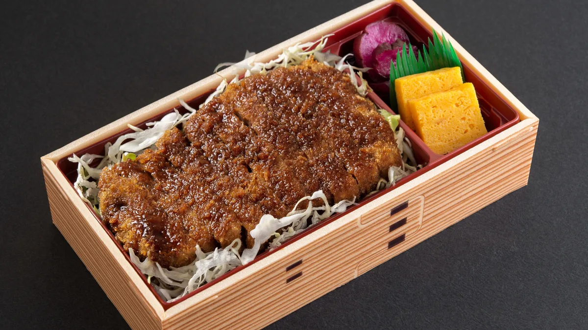 牛ソースカツ重 Sweet Sauce Gyukatsu Rice Box