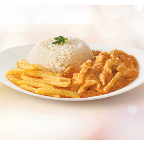 Estrogonofe de Frango com Arroz e Fritas