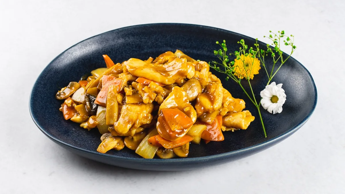 019. Piščanec s curry omako