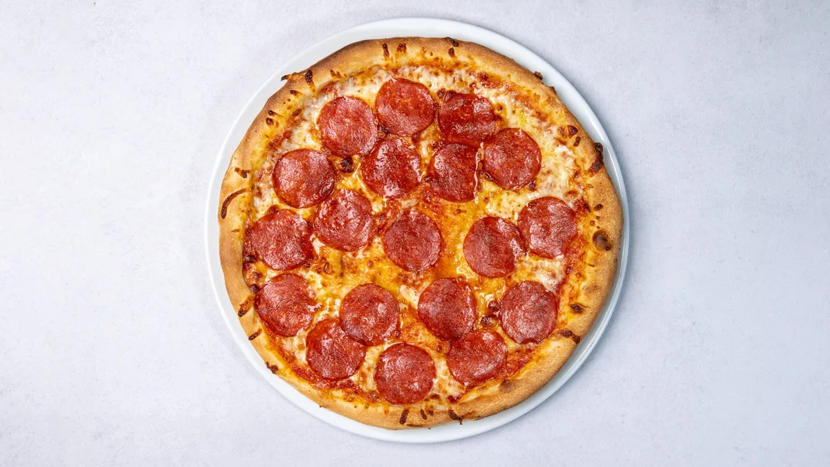 Pizza all in pepperoni
