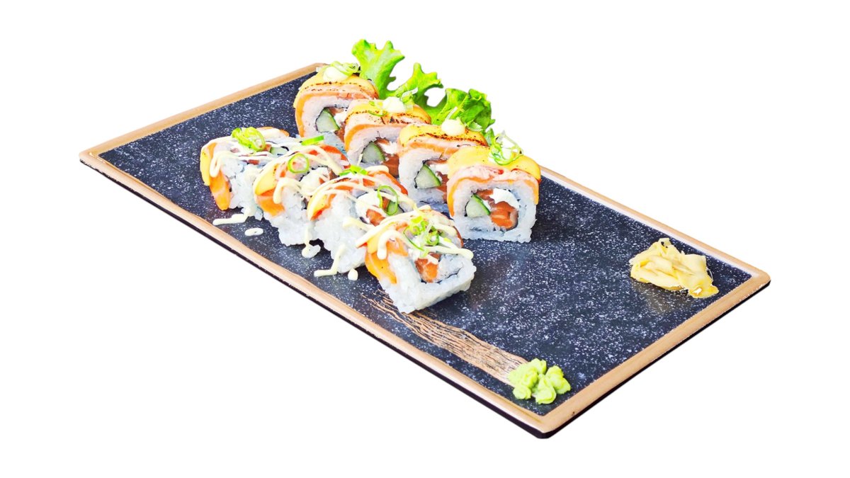 530 Cheesy salmon roll