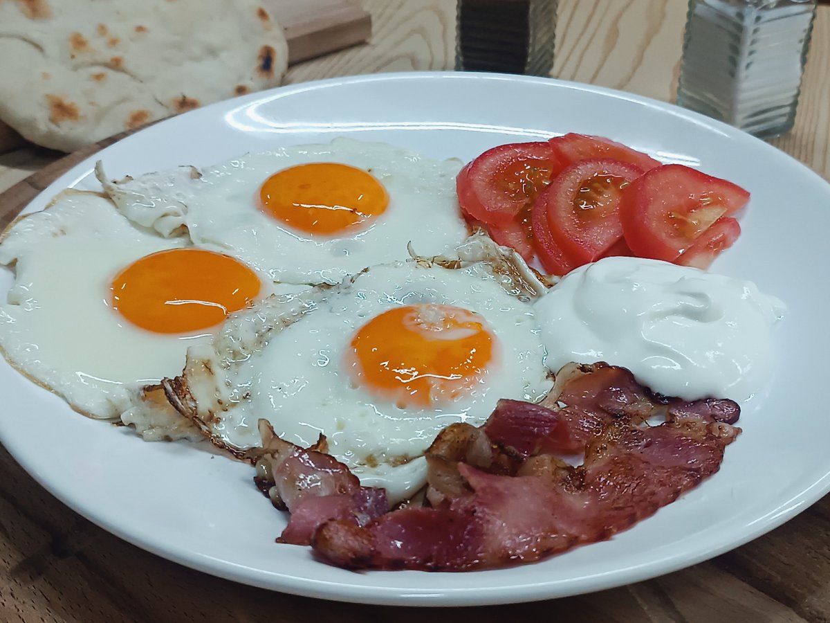 Jaje na oko sa slaninicom