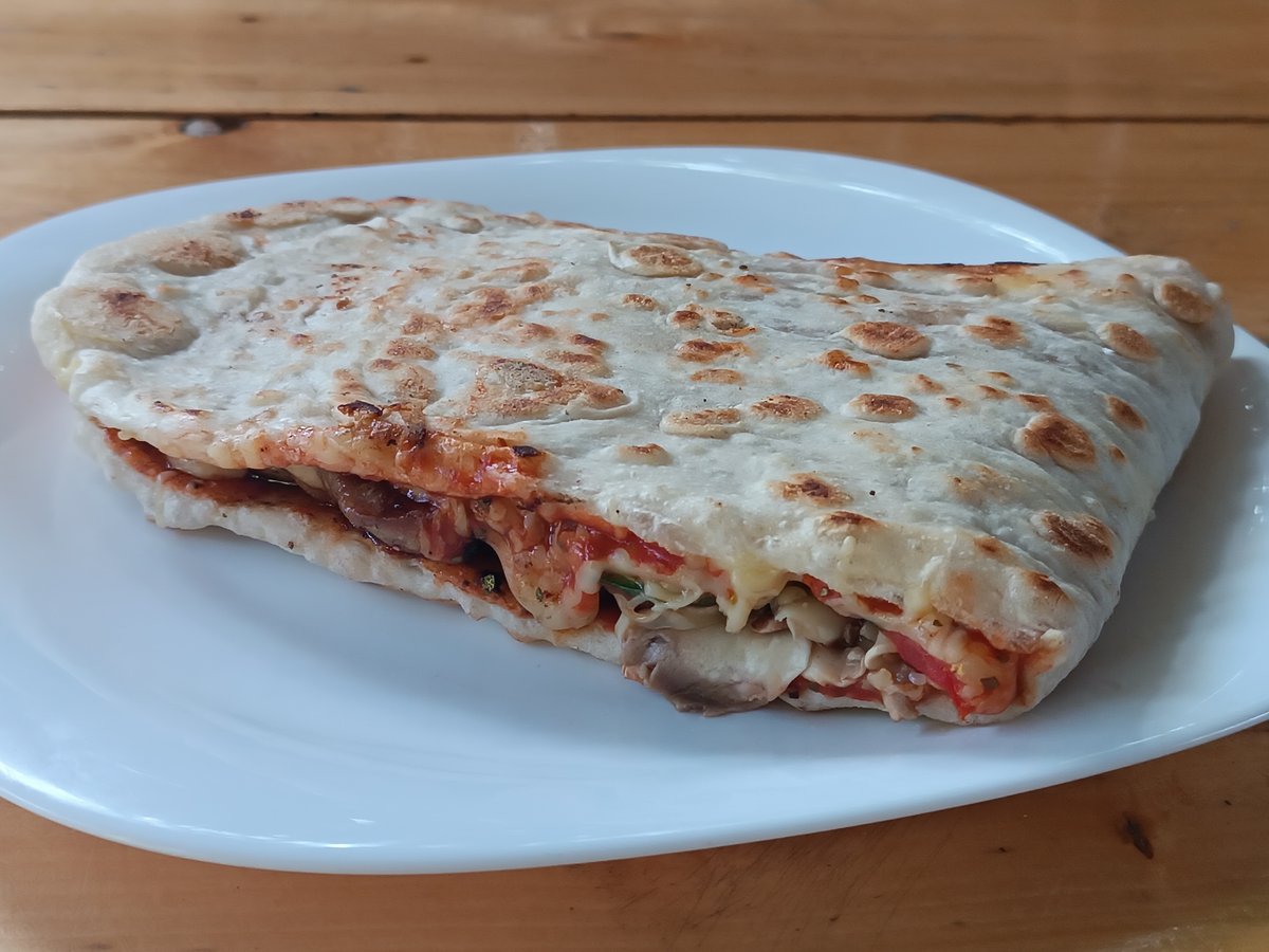Tortilja sa belim mesom i gljivama