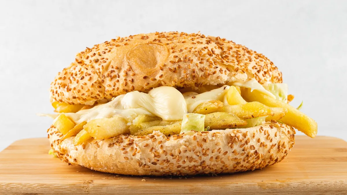 Vegi burger s krompirčkom