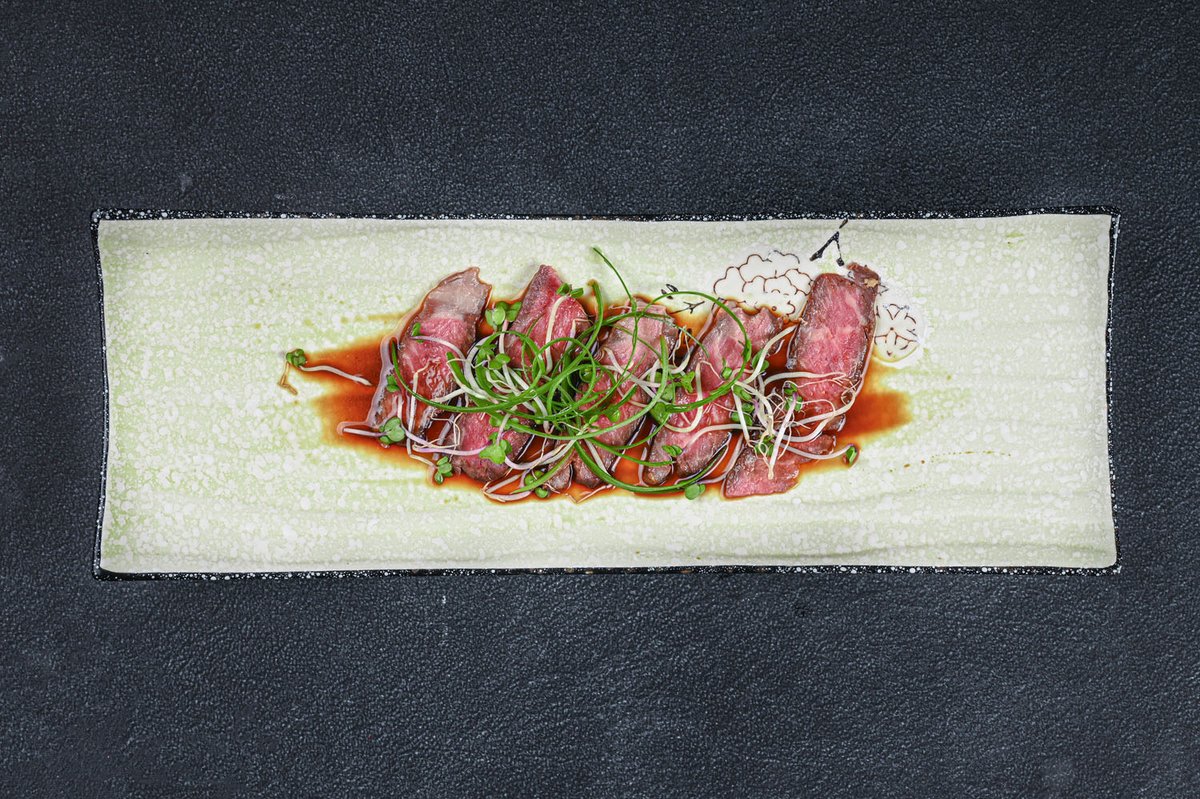 100. Sous vide steak tataki (6 stk)