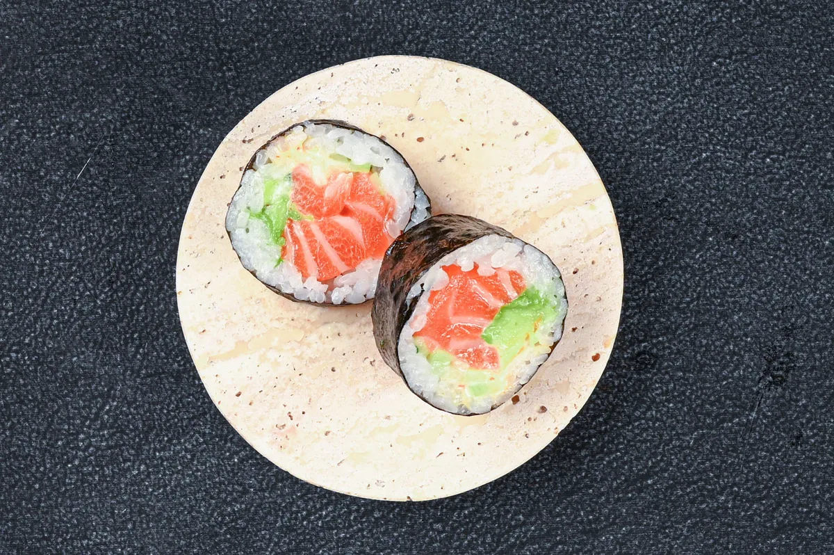 46. Futomaki Spicy Laks