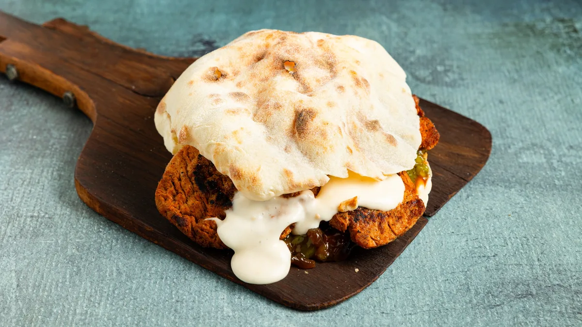 Smokey Steak Handwich