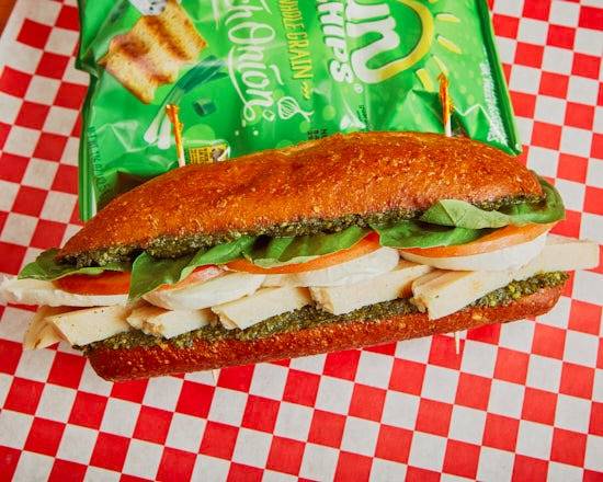 8'' Chicken Pesto Bomb