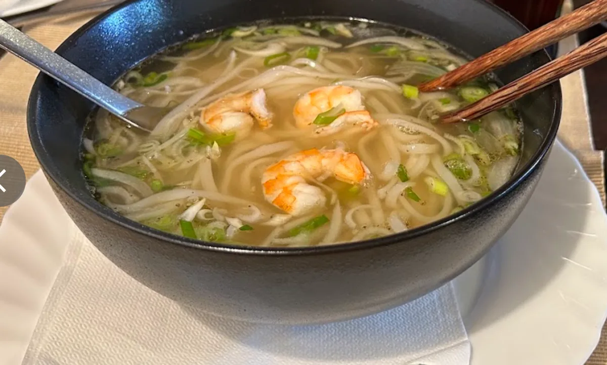15. Pho leves tigrisrákkal