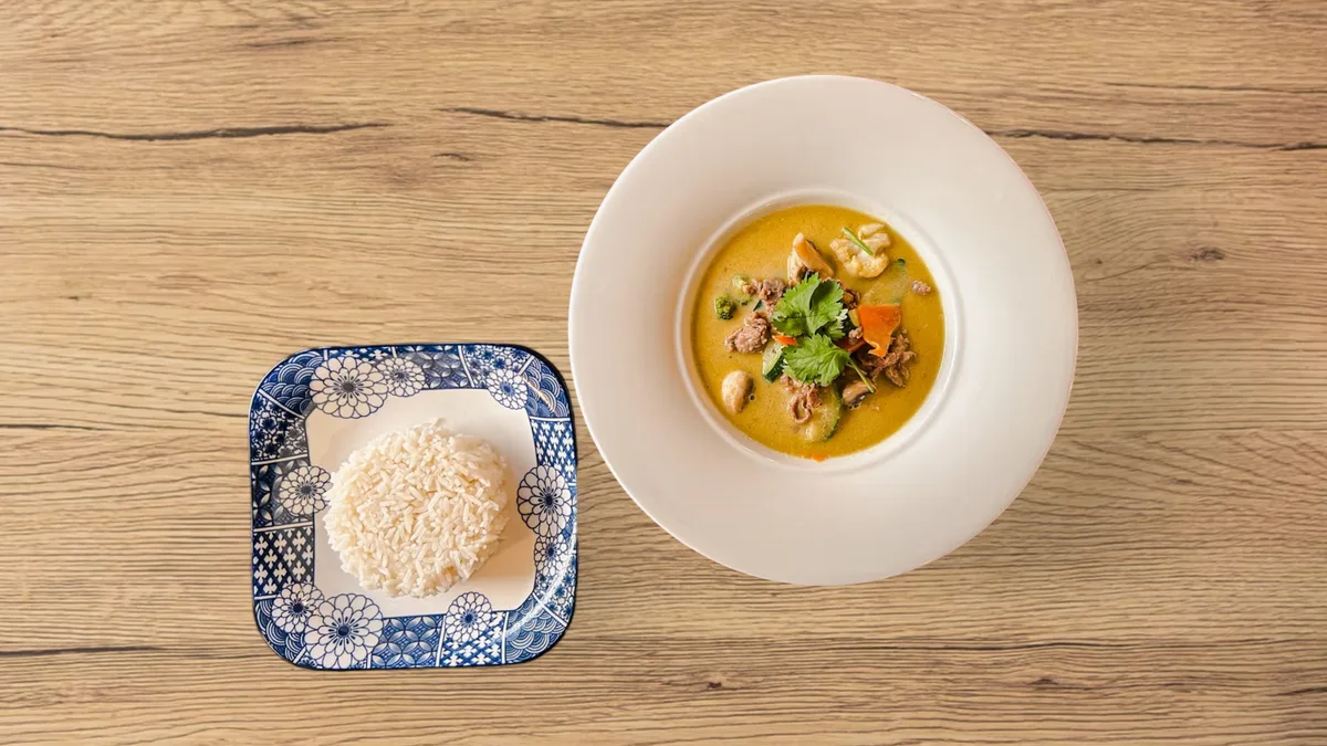 T2 - Kaeng khiaw waan (Zöld Curry)