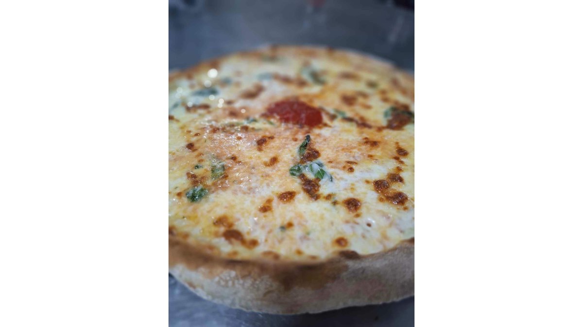 Pizza Margherita mare