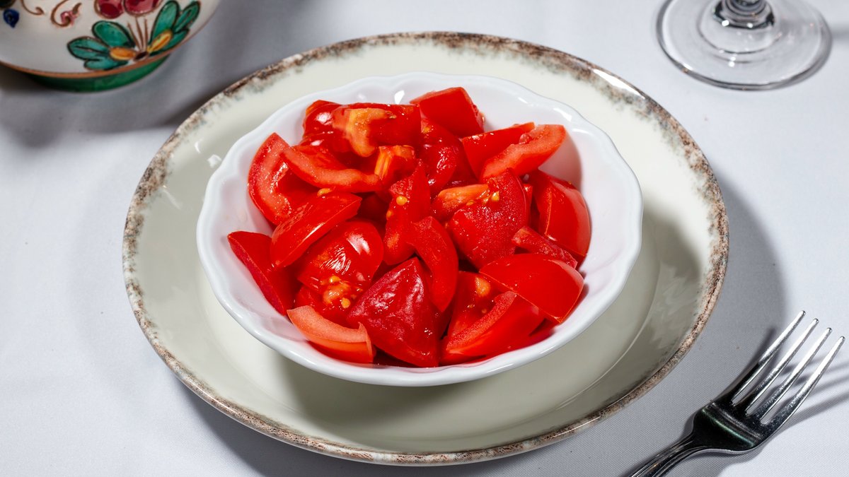 Salată de roșii
