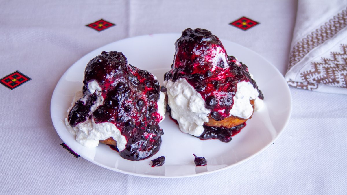 Papanași cu dulceață