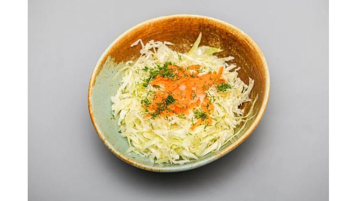 Salată de varză albă