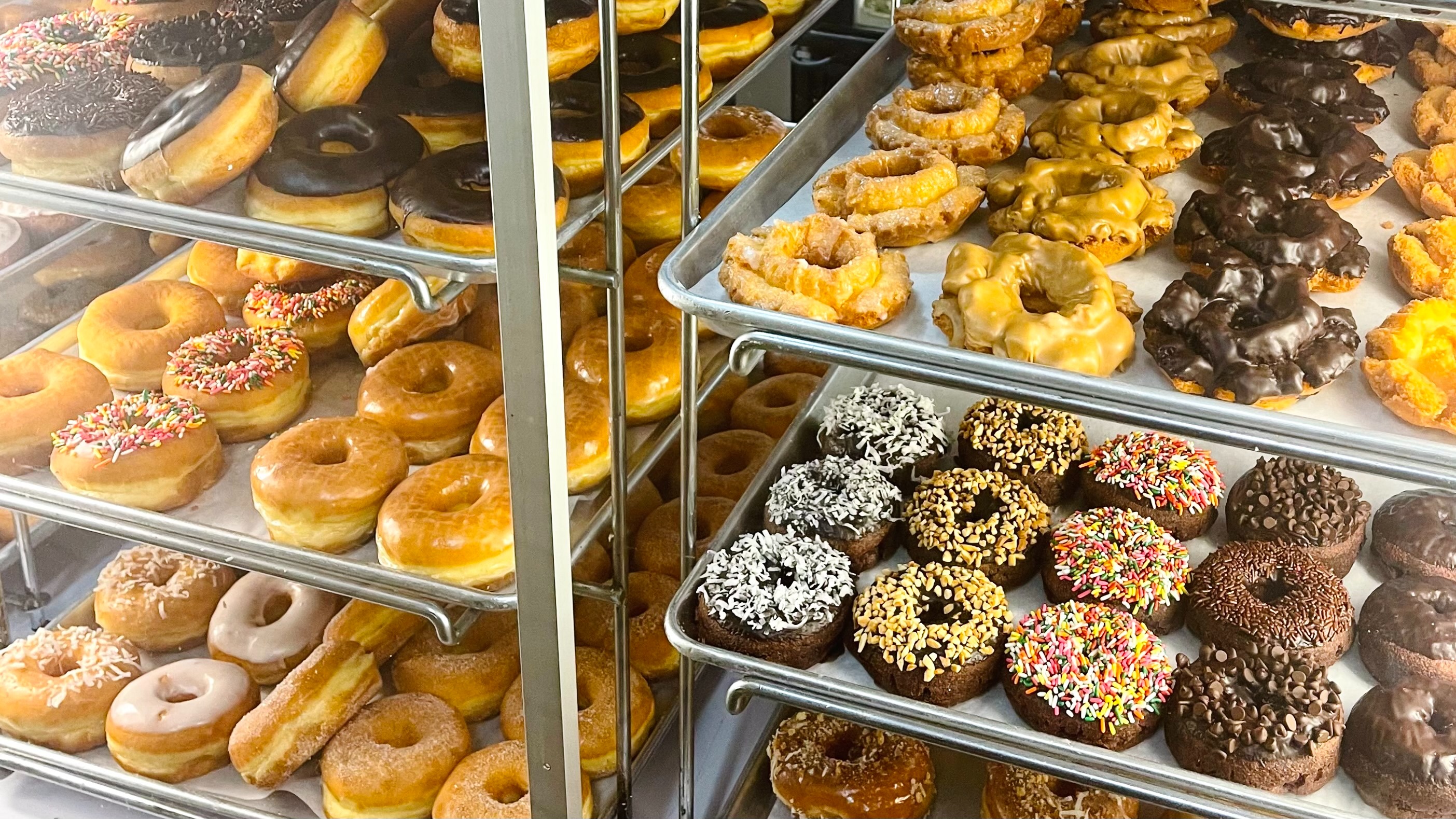 Regular One Dozen Donuts - 12 (Raised/Old Fashioned/Cake)
