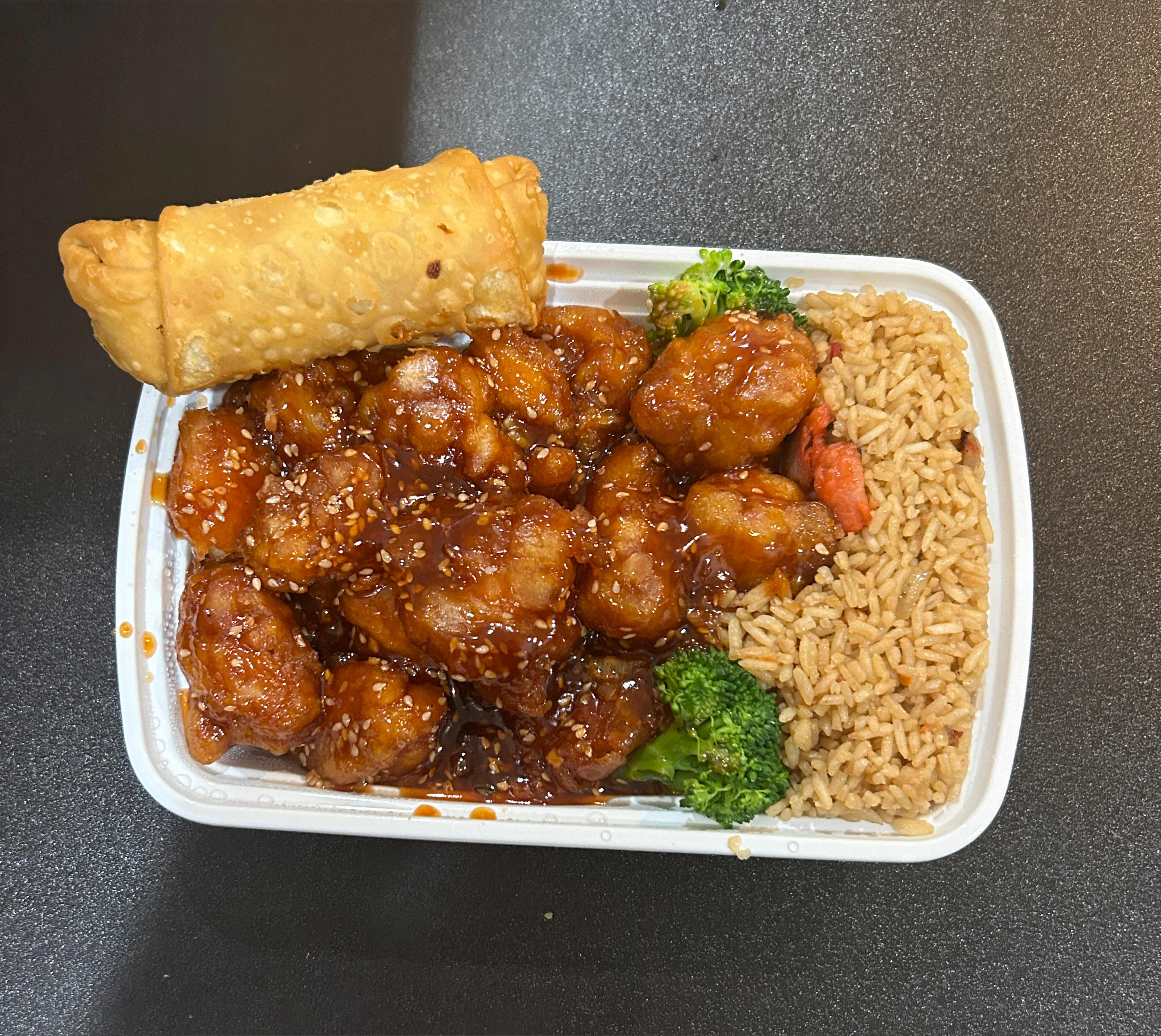 C16. Sesame Chicken Combo Platter