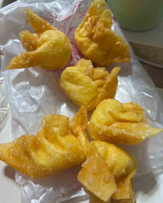 Crab Rangoon [6]
