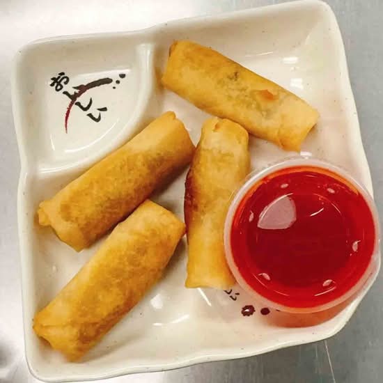 Vegetable Spring Rolls [4]