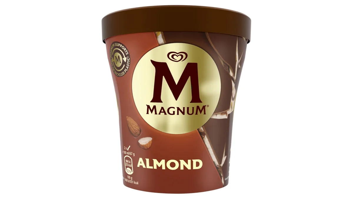 Magnum Almond (440ml)