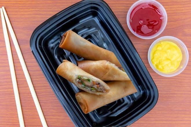 Side of Veggie Spring Rolls (4 pcs)