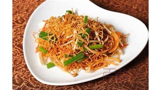 Noodles cu porc