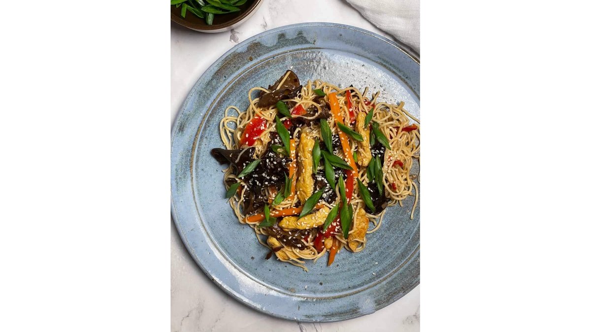 Noodles cu pui