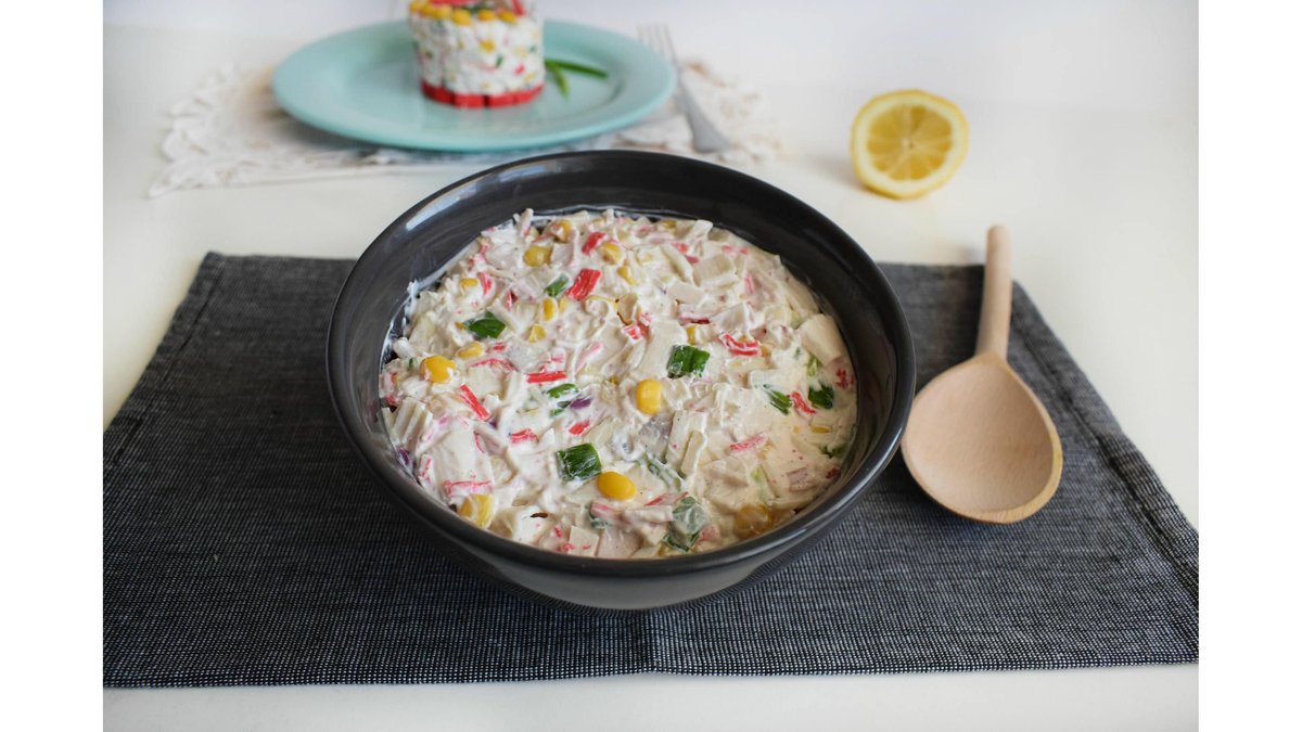 Salată de surimi