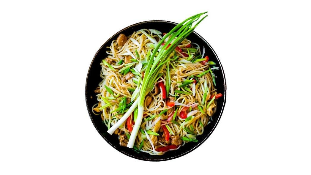 Spaghete cu legume la plită încinsă