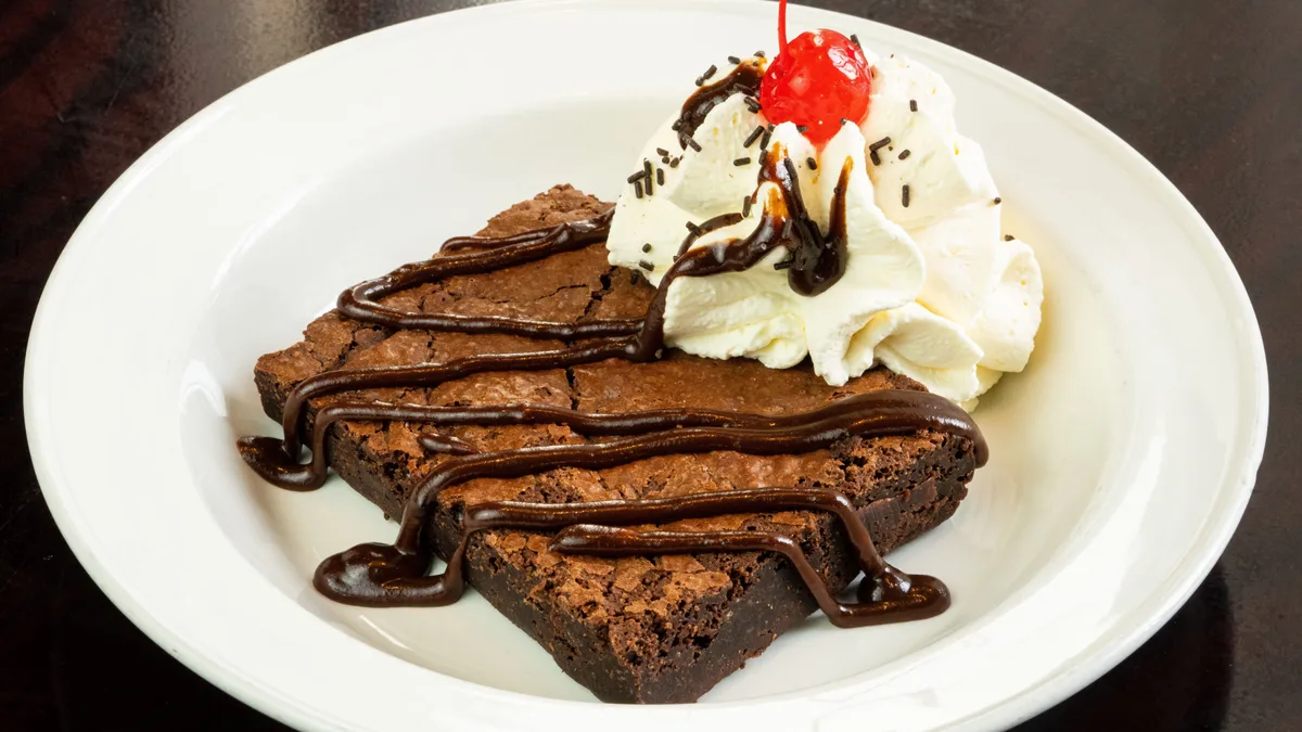Hot fudge brownie