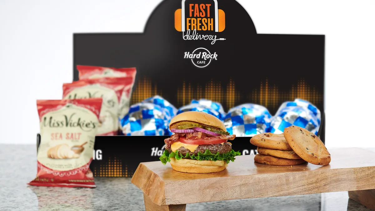 BIG CHEESEBURGER BUNDLE (SERVES 12)