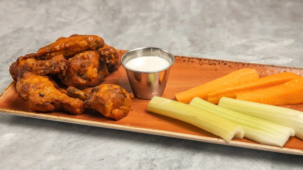 Wings (GF)