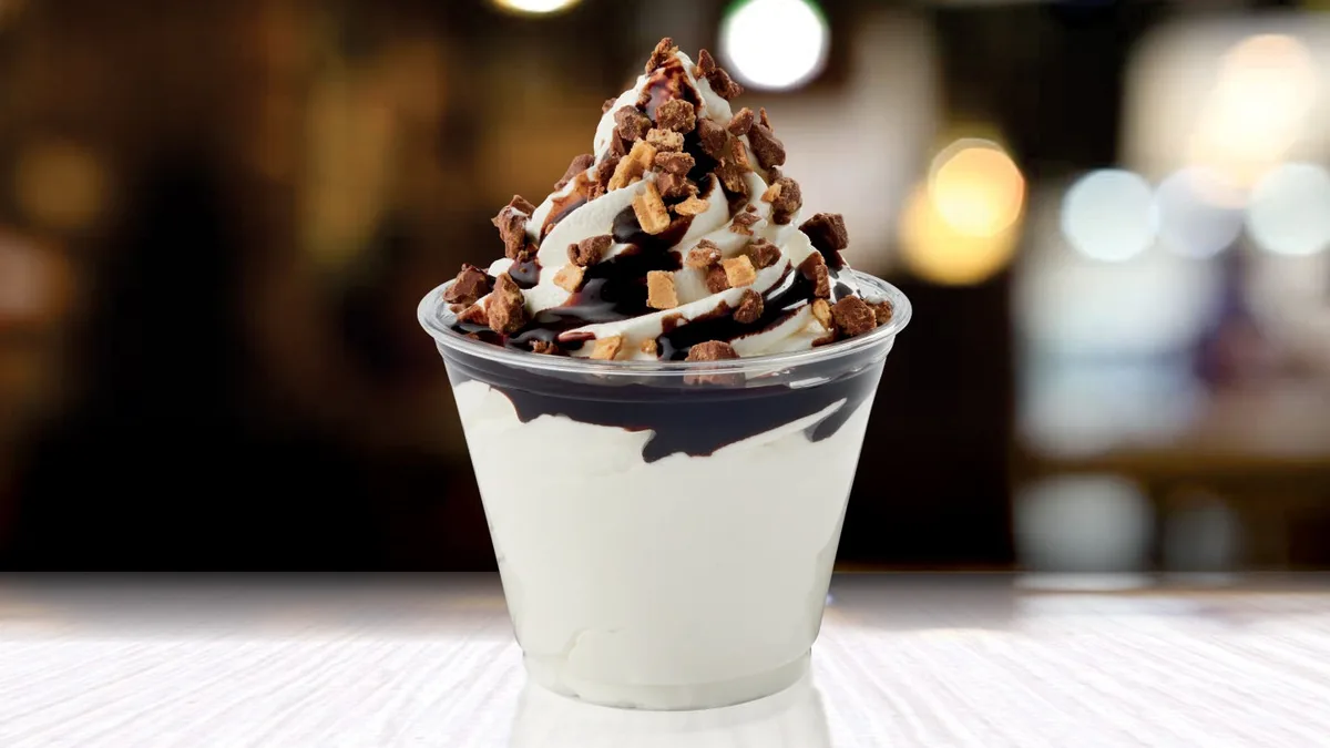 Carl's Twist Kitkat