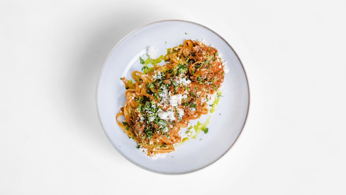 Tagliatelle Ragu artizanal de vita