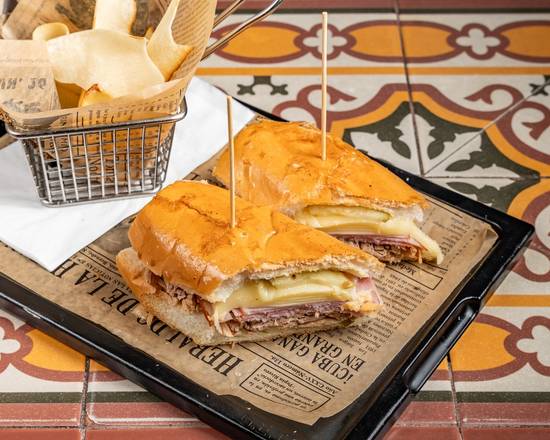 *Cubano Sandwich (Sandwiches & Burgers)