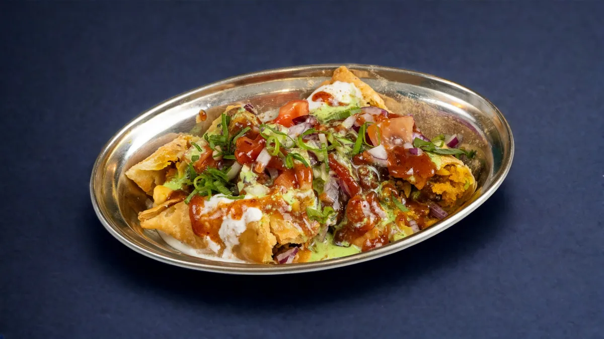 009. Samosa Chaat