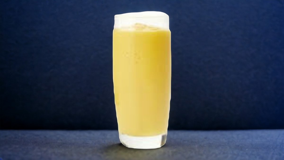 207. Saffron Lassi (500 ml) (GF)