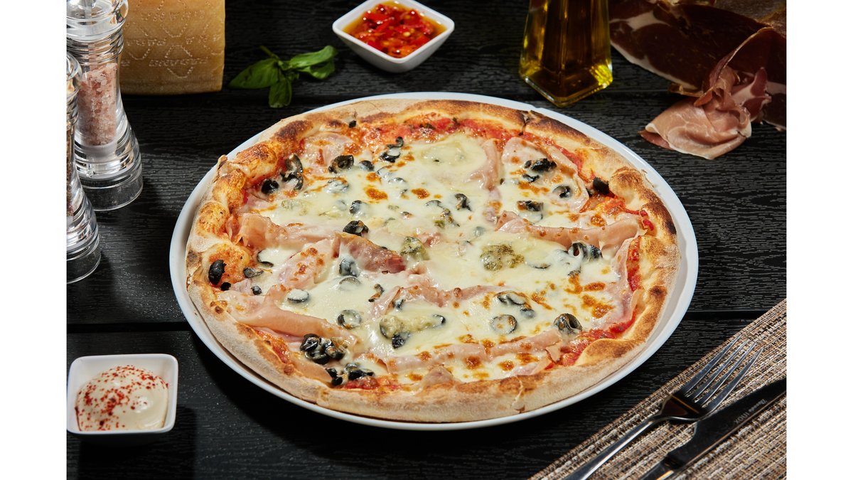Pizza cotto gorgonzola