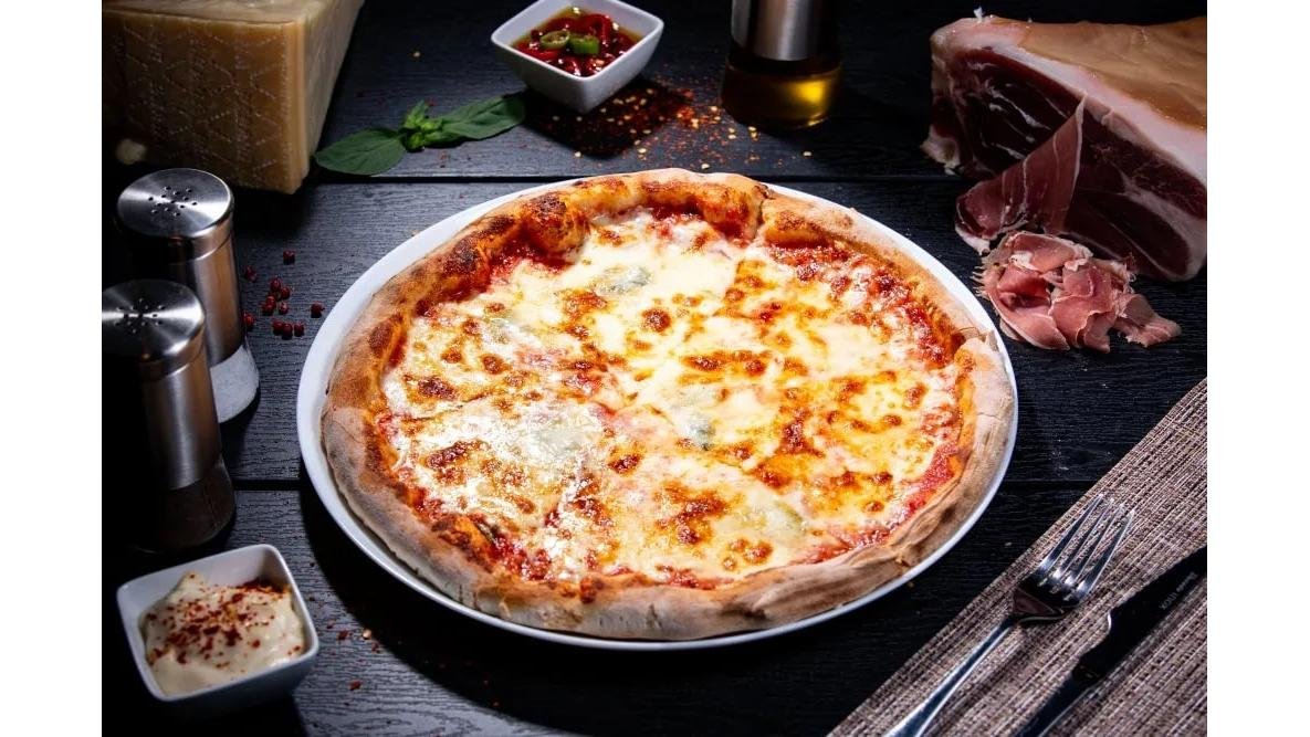 Pizza Quattro formaggi