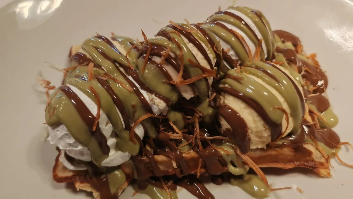 DUBAI WAFFLE