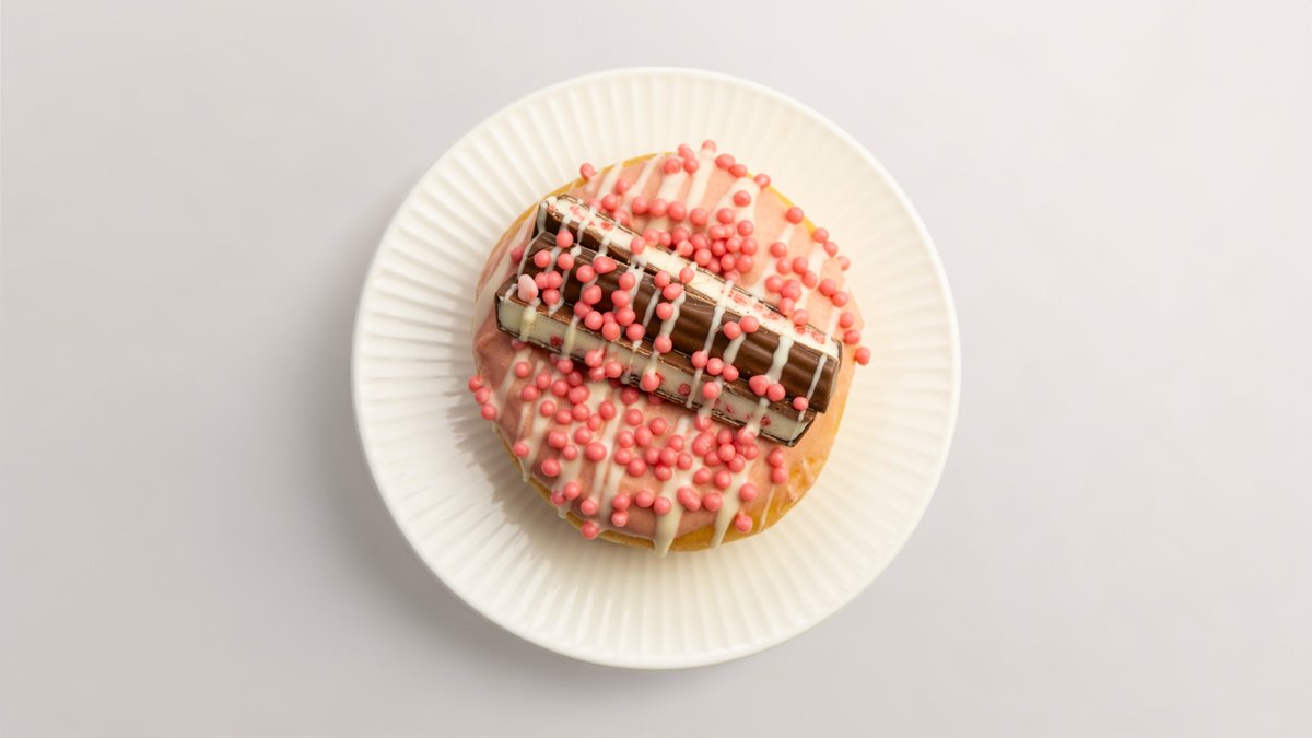 Yoyo Rose Cream Donut