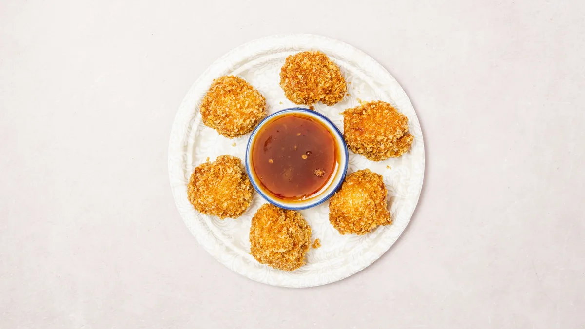 Friteerattu kana 6kpl ja sweet-chili dippi