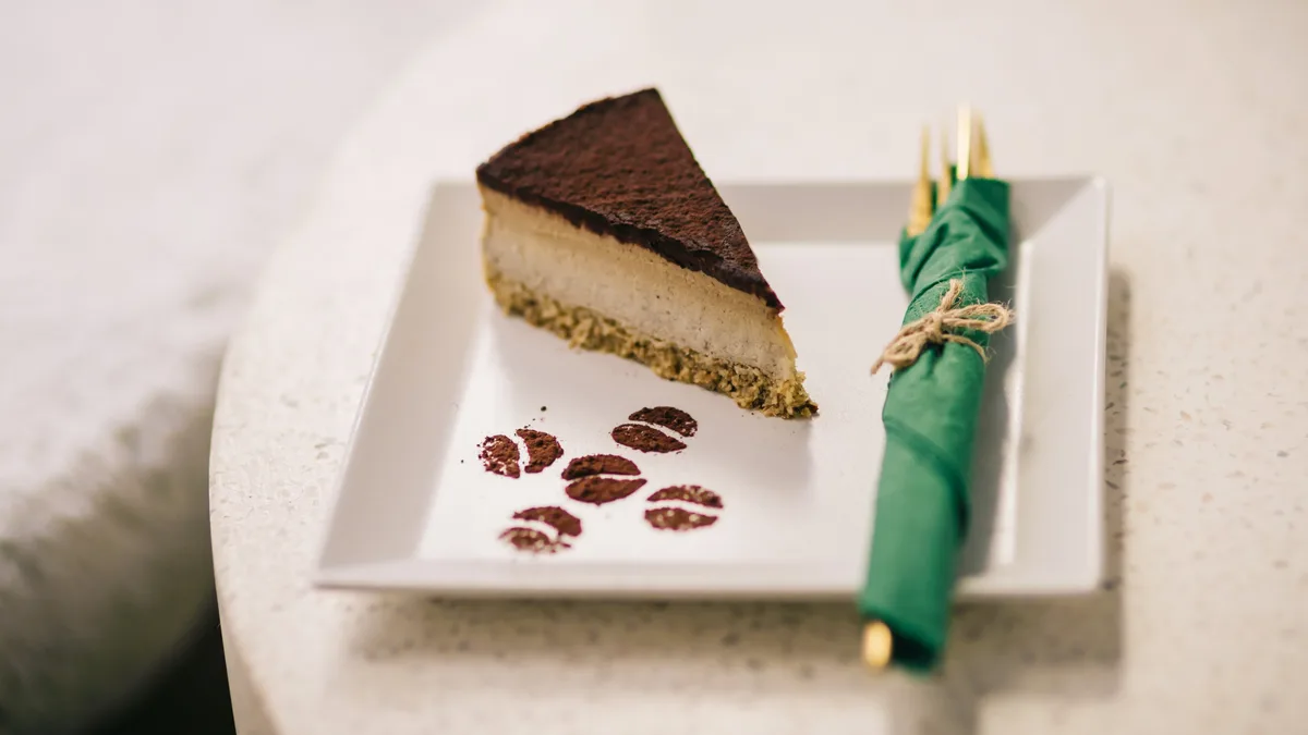 Tiramisu tortaszelet