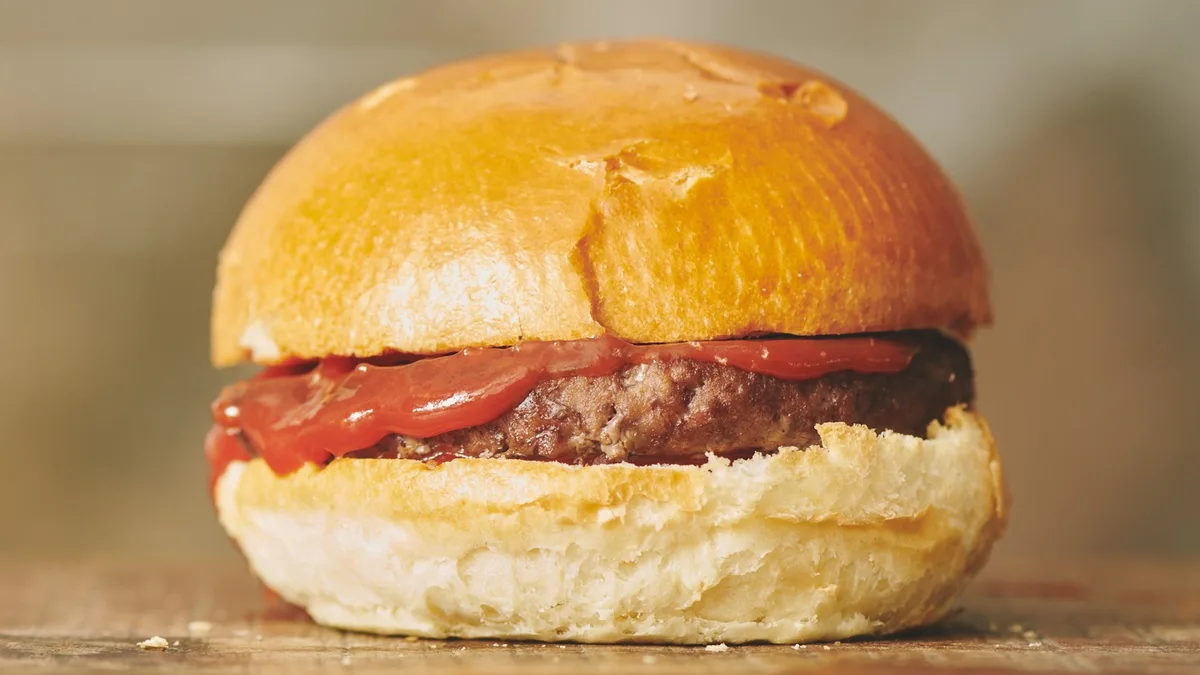Børne Hamburger med pommes frites