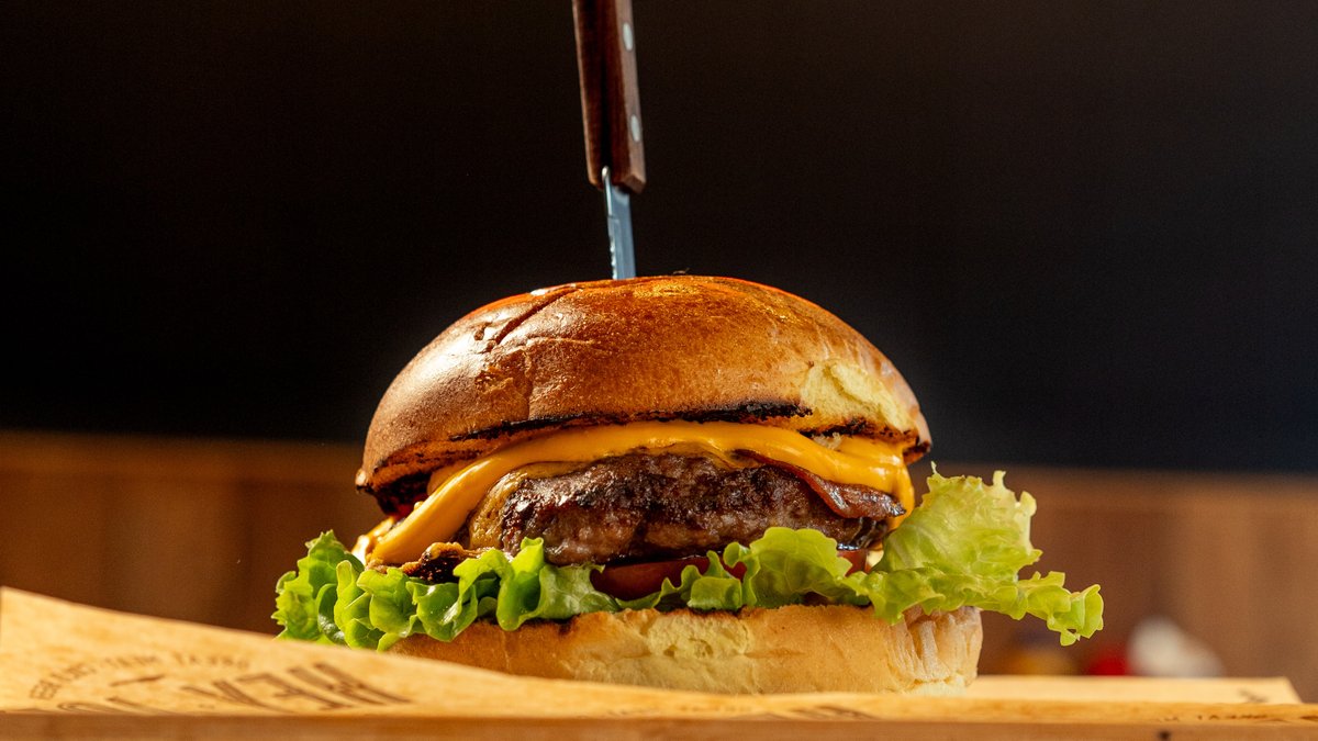Double Smashed Cheeseburger