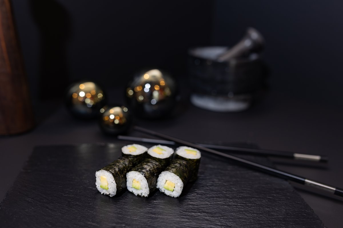 Avocado maki hi
